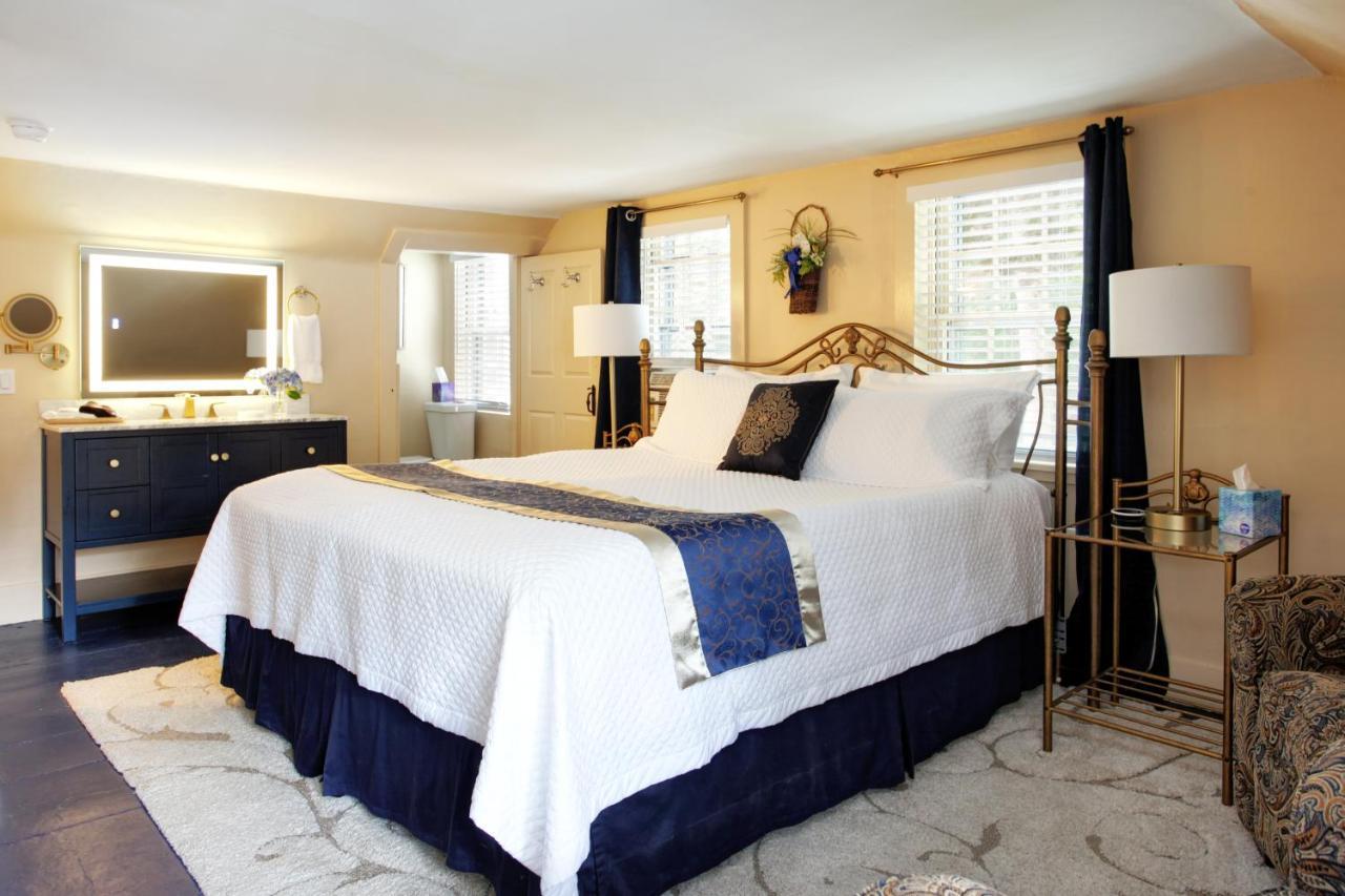 Inn On Main Yarmouth Port Eksteriør billede