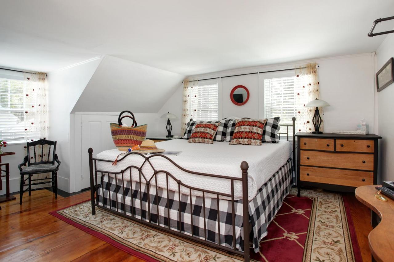 Inn On Main Yarmouth Port Eksteriør billede